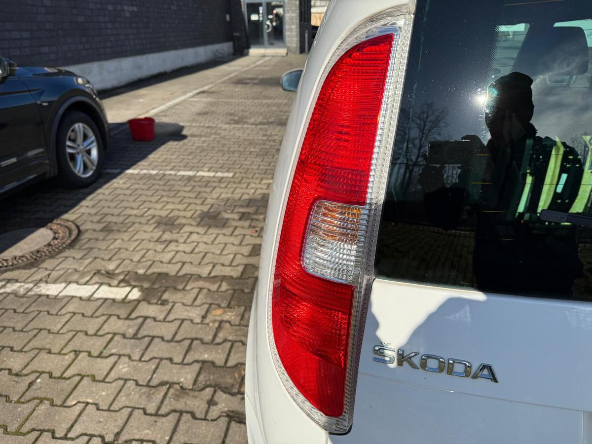 Skoda Roomster 5J original Rücklicht Rückleuchte links BJ13